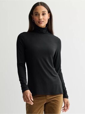 Adele & May Black Top - L keyhole turtleneck
